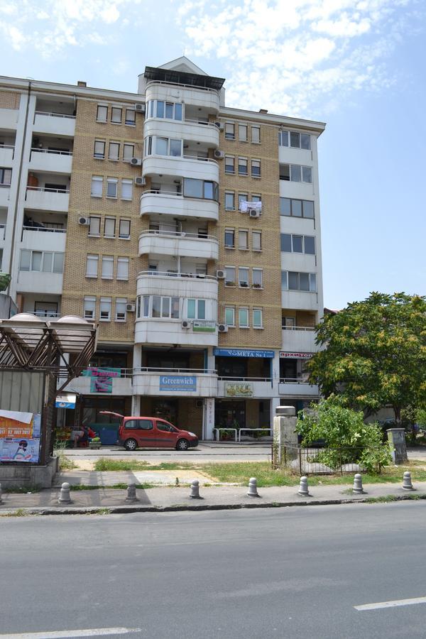 Nakov Apartment Next To Bus Station Skopje Ngoại thất bức ảnh